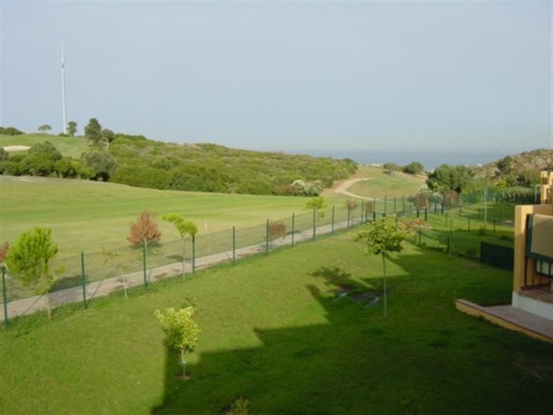 Townhouse for sale in Villas del Golf in La Duquesa 180,000 Euros