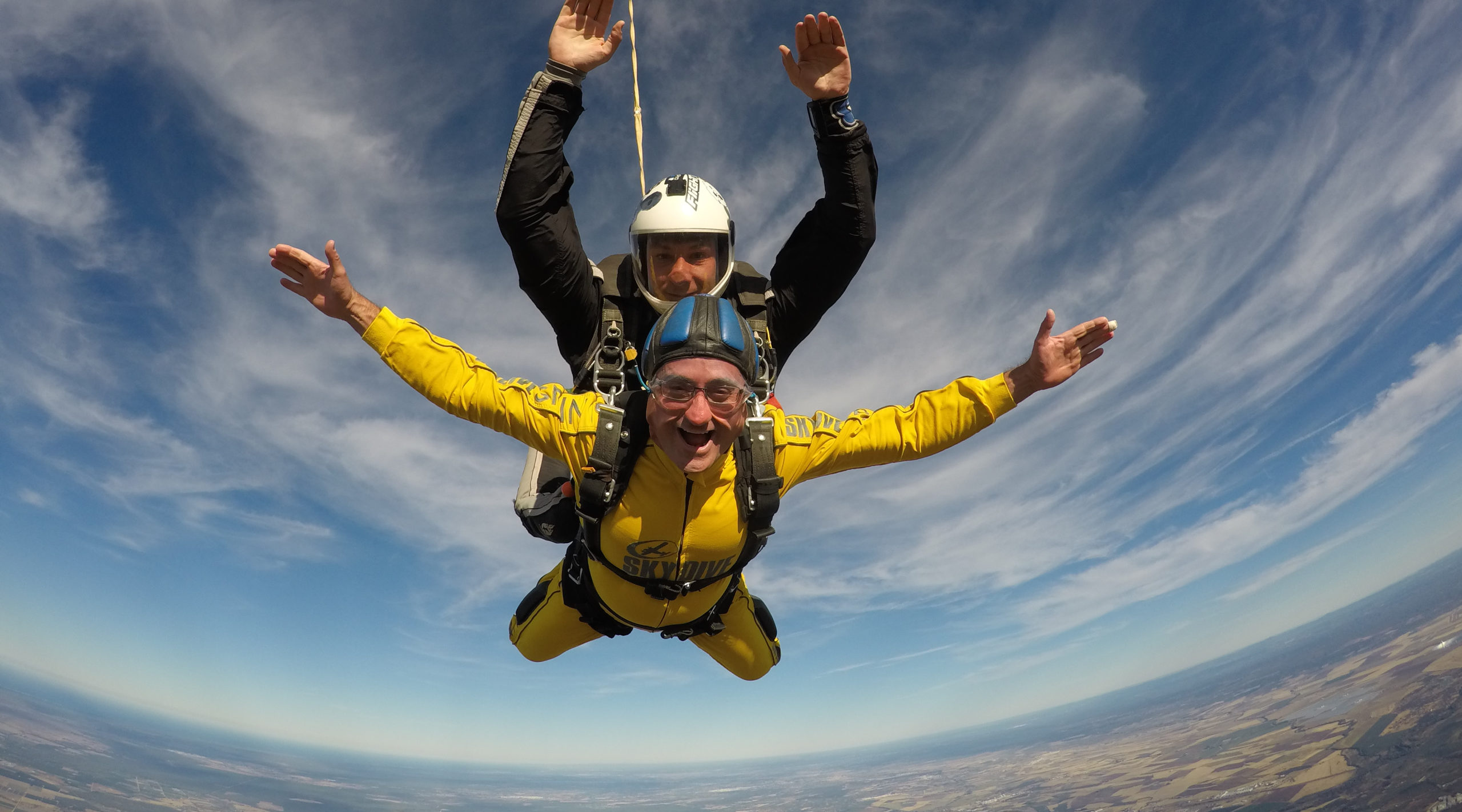 81-year-old Oak Park resident takes skydiving in stride - Salisbury Post |  Stride, Skydiving, Olds